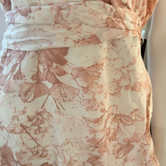 NWT EXPRESS Flowy Midi Spaghetti Strap Dress in Blush and White - Picture 9 of 9